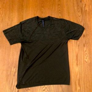 Lululemon Mens Olive Metal Vent Training Shirt